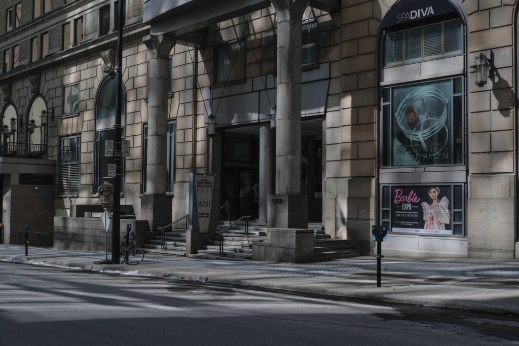 A high-street thoroughfare in Montreal in the midst of the COVID-19 lockdown.Photo: Zied Ben Romdhane / Magnum